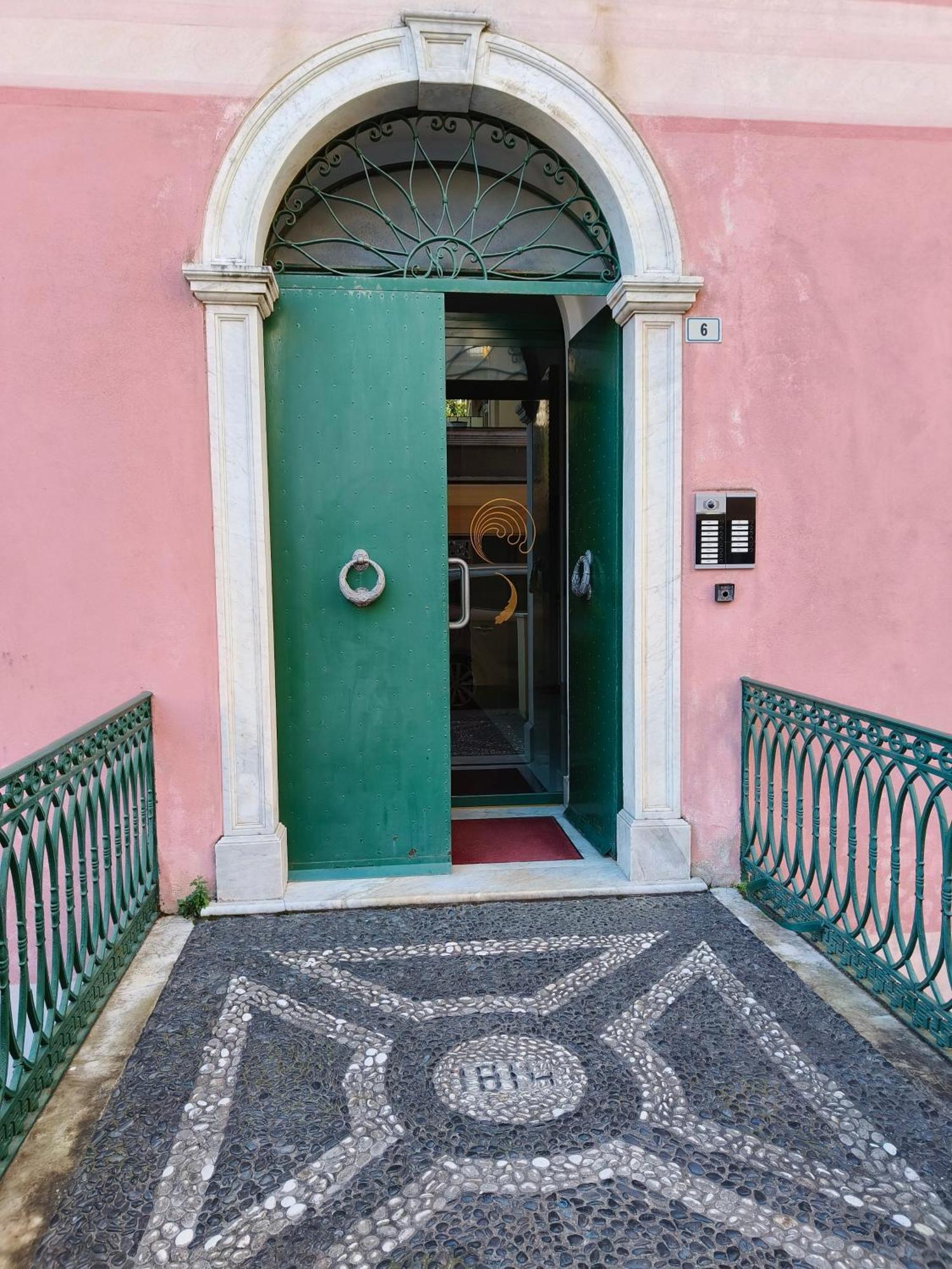 Casa Tigullio Apartment Рапало Екстериор снимка